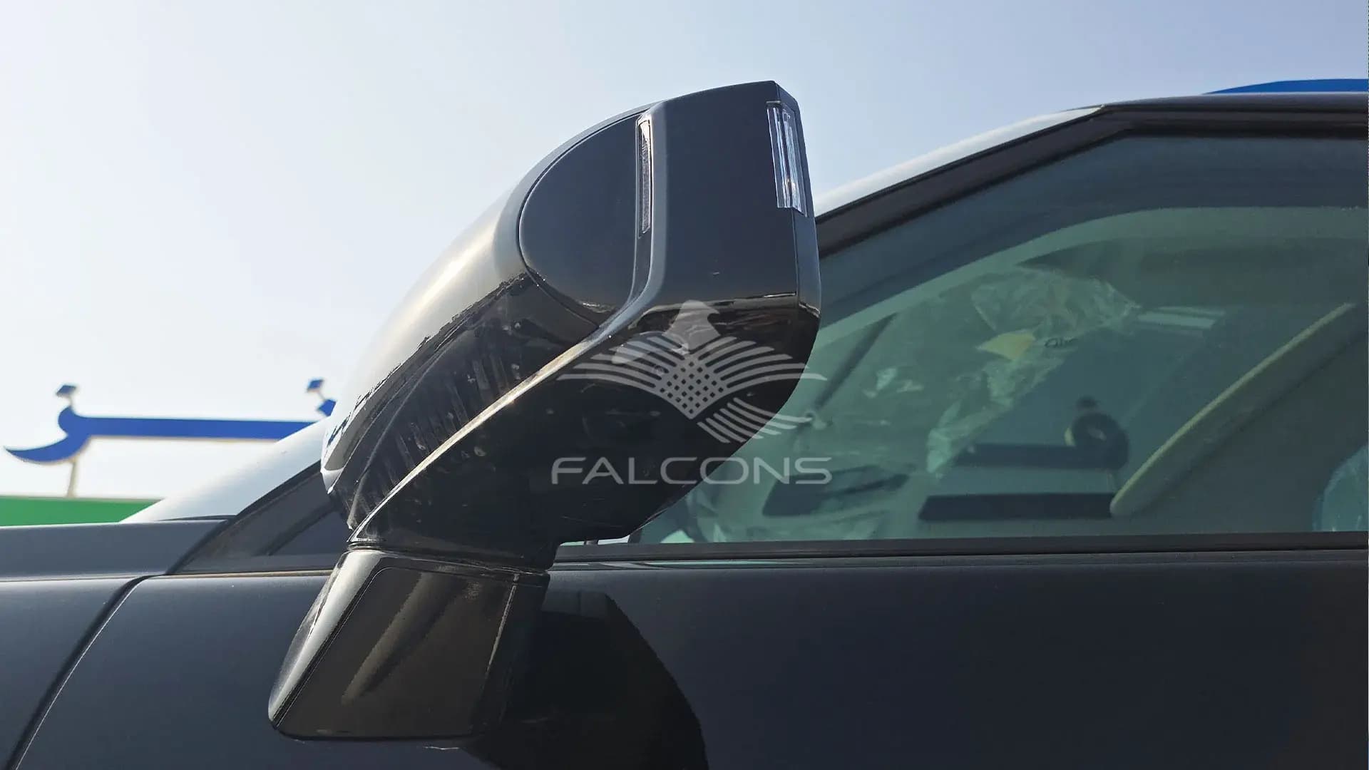 2.5L LX3 8-STR LTD - Image 22