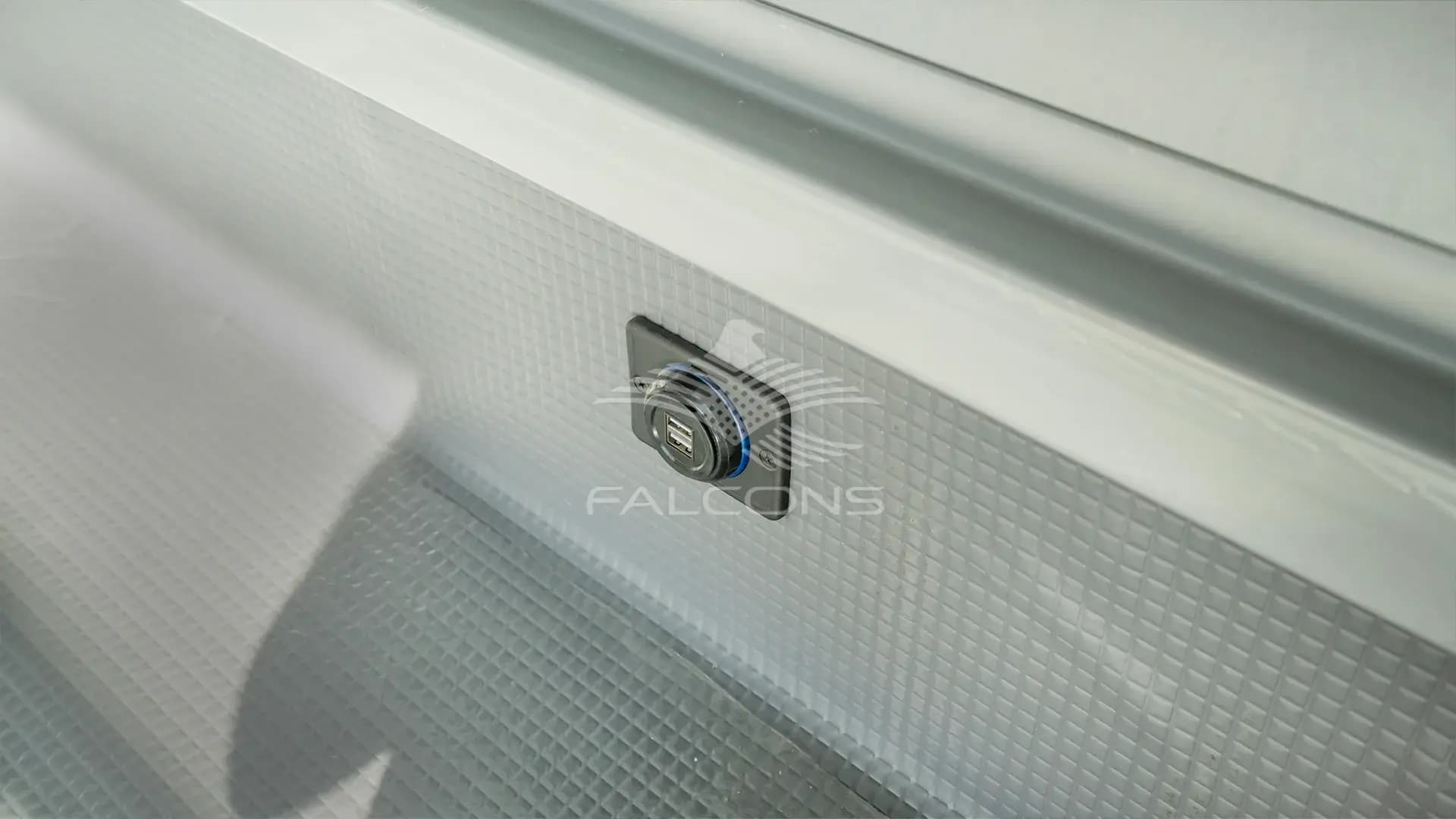 3008H Staff Bus AC (D) AB PS MT-E3 - Image 9