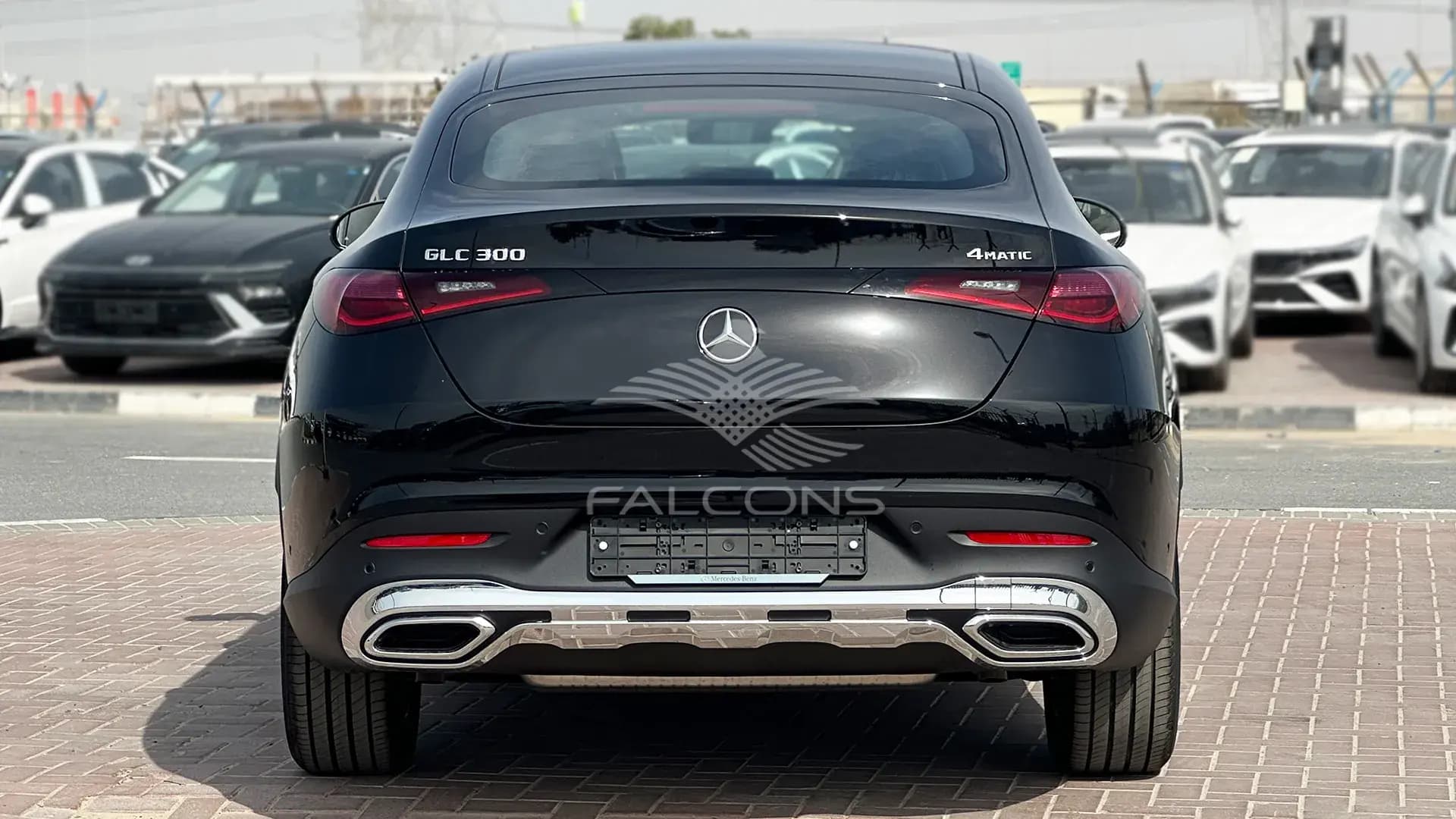 2.0L 300 4MATIC AT Coupe - Image 2