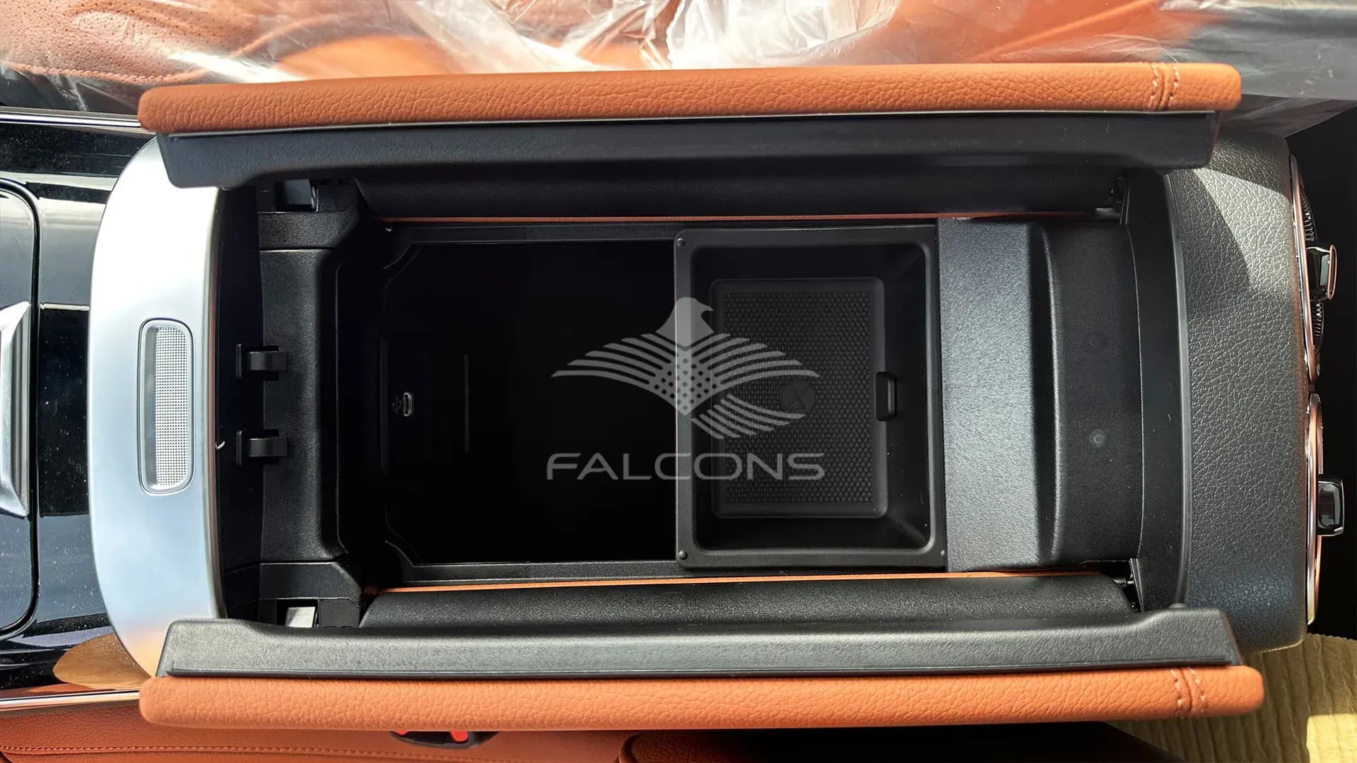 2.0L 300 4MATIC AT Coupe - Image 14