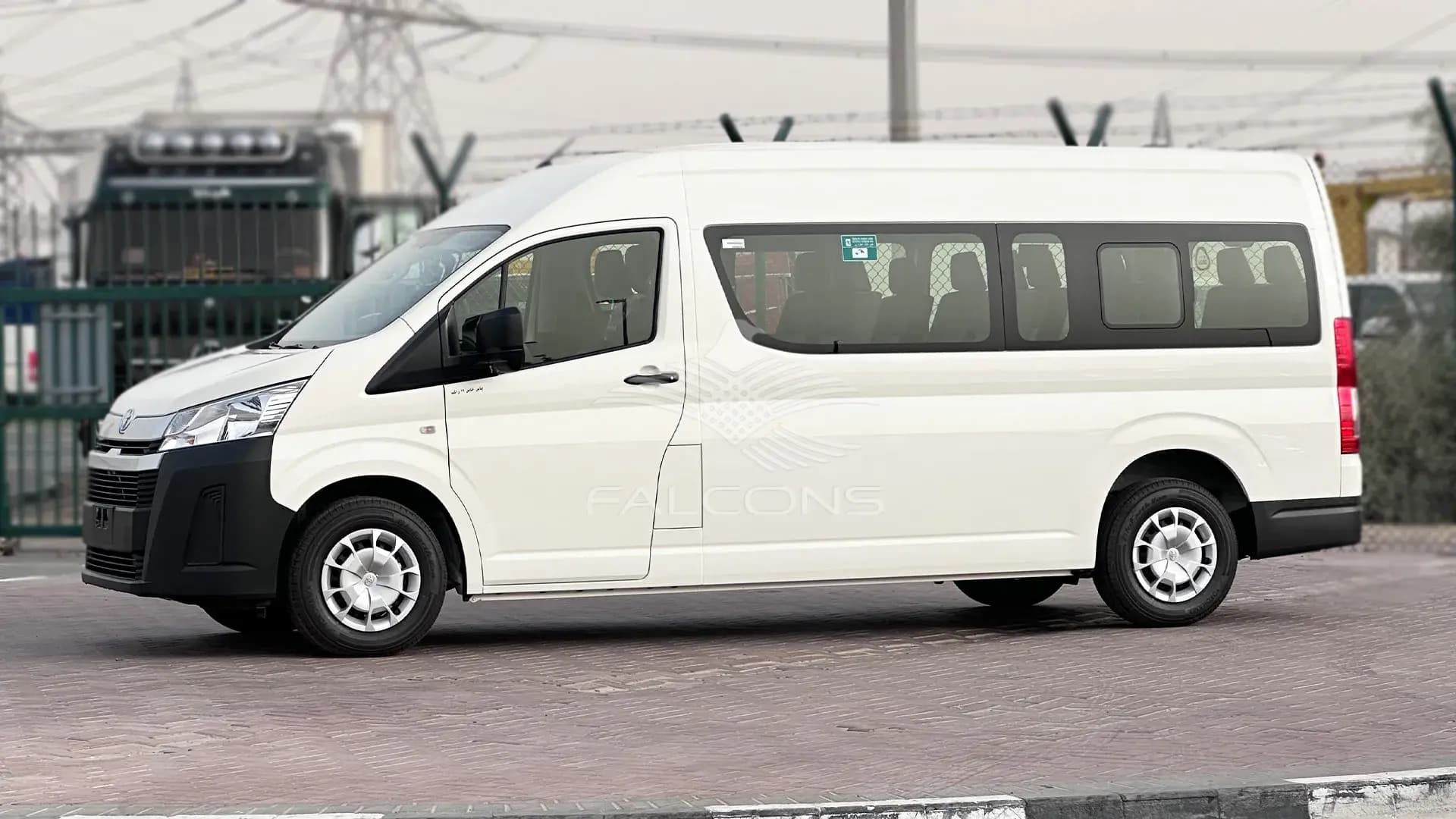 3.5L 6 Cylinders 13 seater 6AT