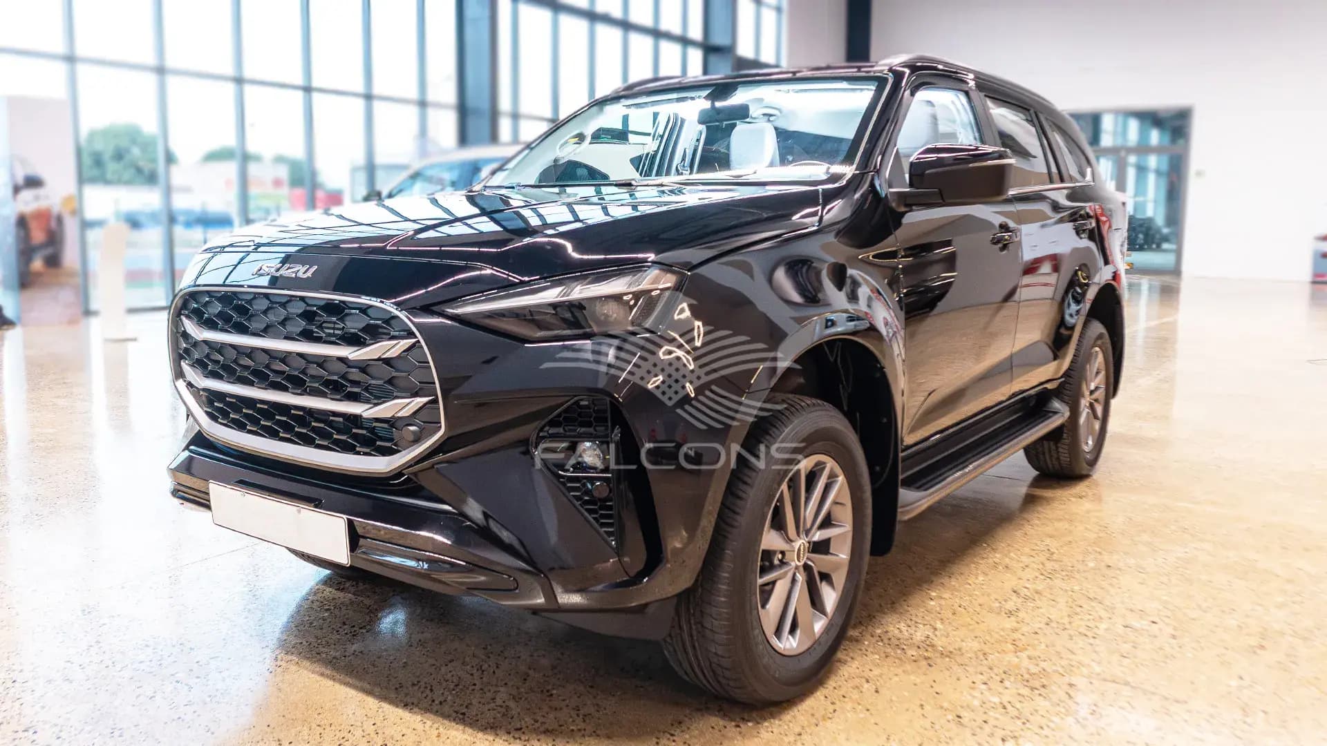 1.9L 4X4 AT RBD Full Option 7STR
