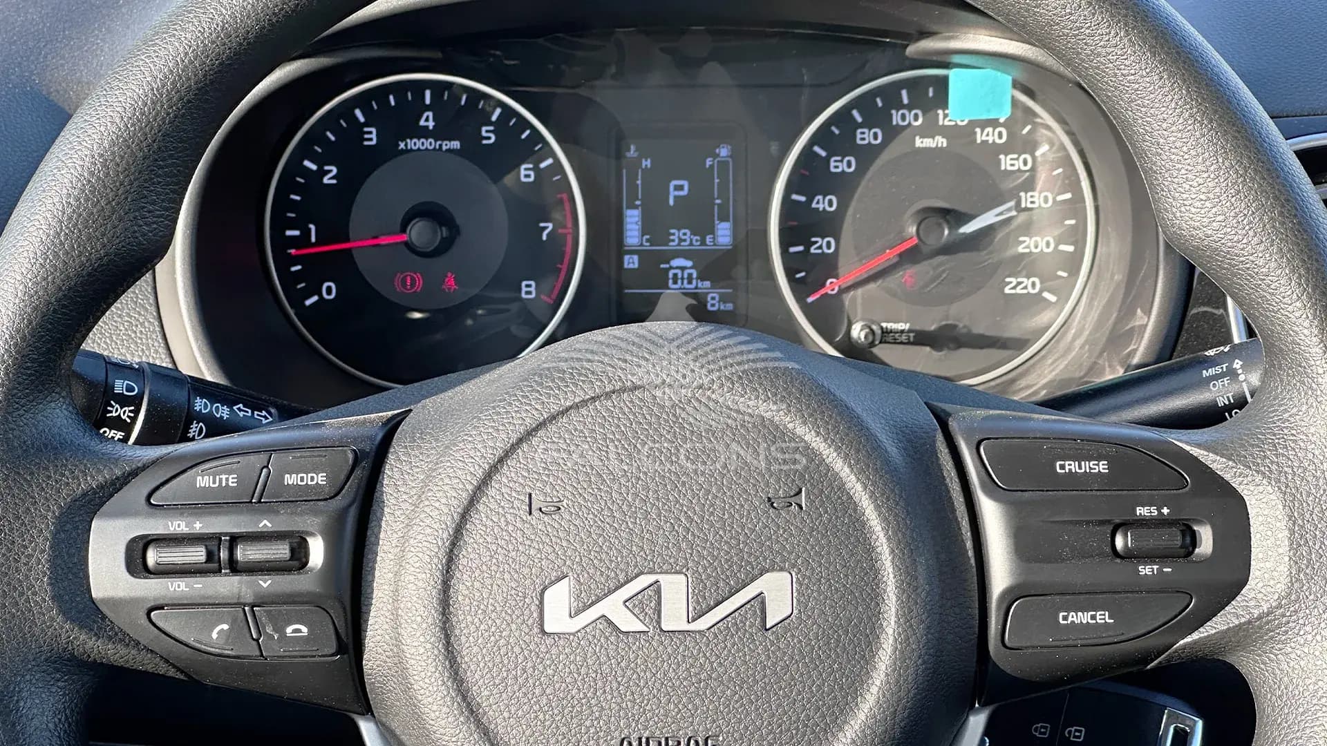 1.4L AT - Image 20