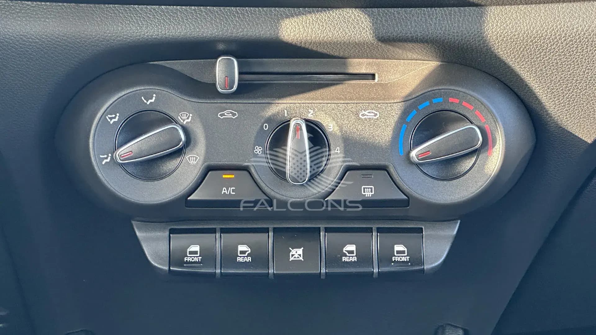 1.4L AT - Image 21
