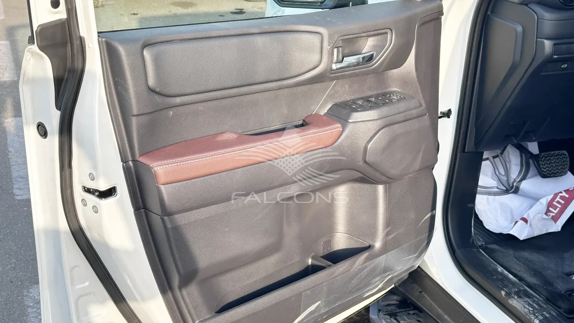 2.4L NG TURBO PETROL 4X4 WX 7P 8AT - Image 8