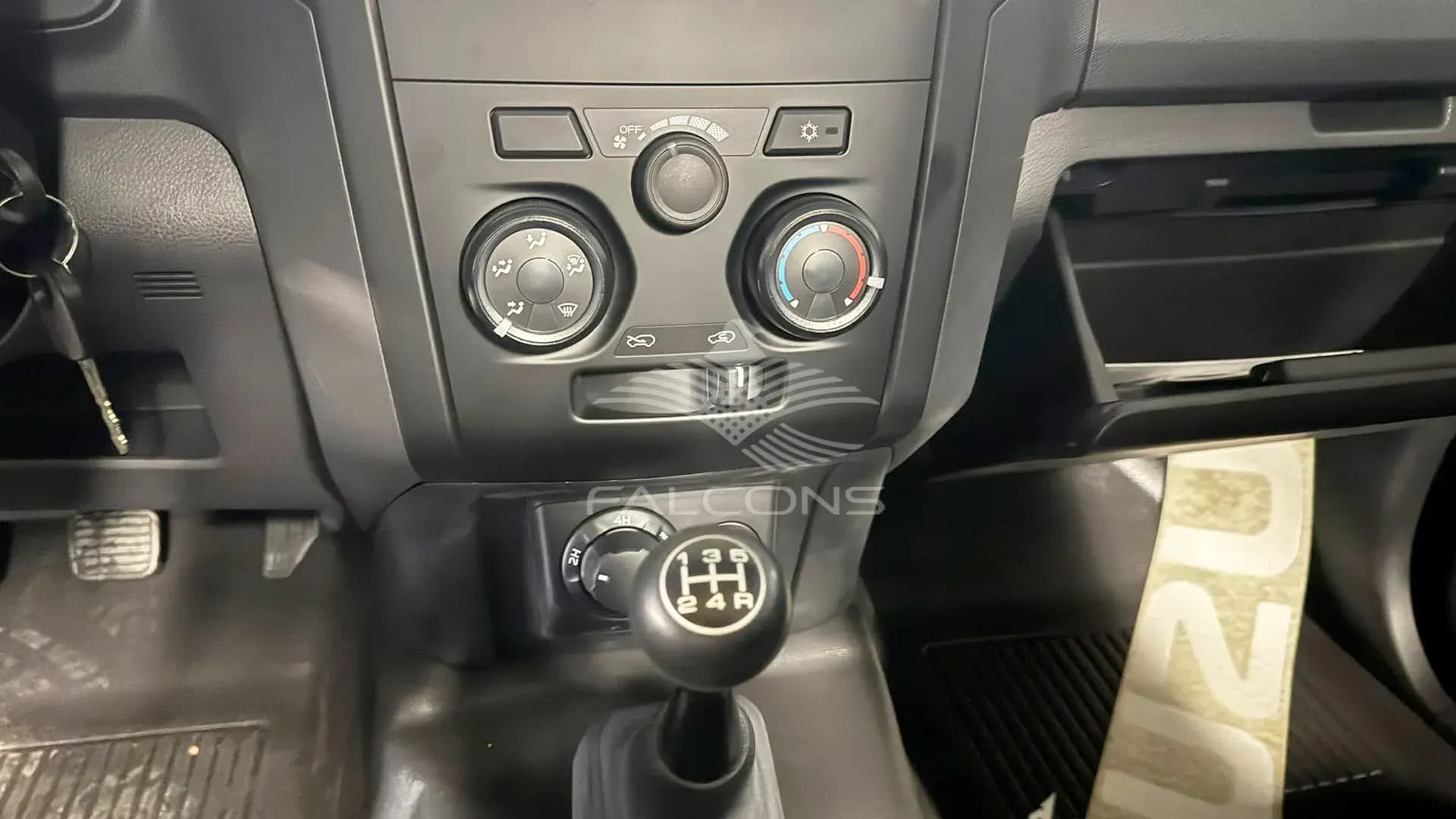 2.5 S C Base 4X4 LHD GEN 6 MT D - Image 12