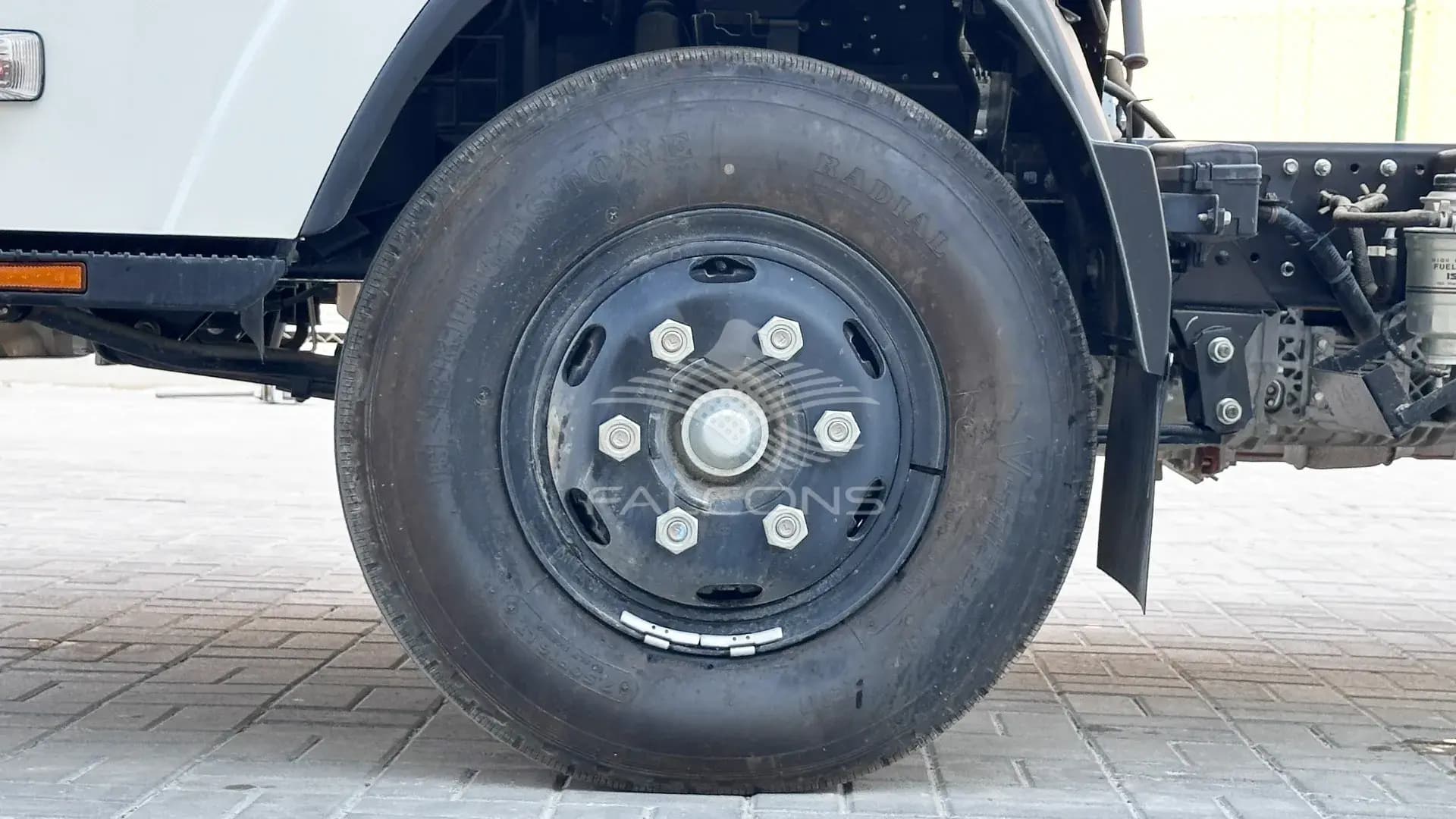 71L 4.6L Long Wheel Base Cab Chassis MT - Image 7