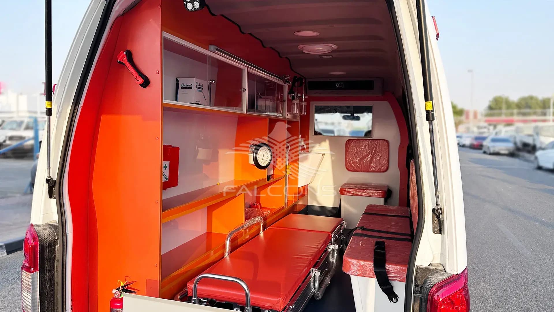 2.5L PETROL AMBULANCE MT - Image 25