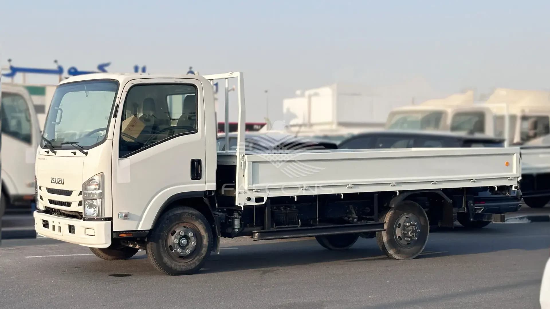 4570 cc (4.6L) 71 WOODEN CARGO MT