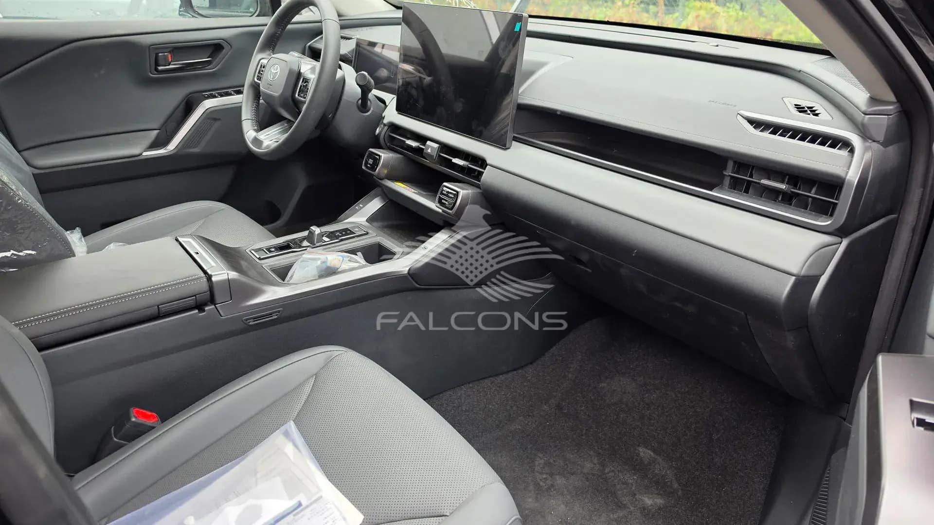 2.5L NEW HYBRID 4WD LUXURY AT - Image 9