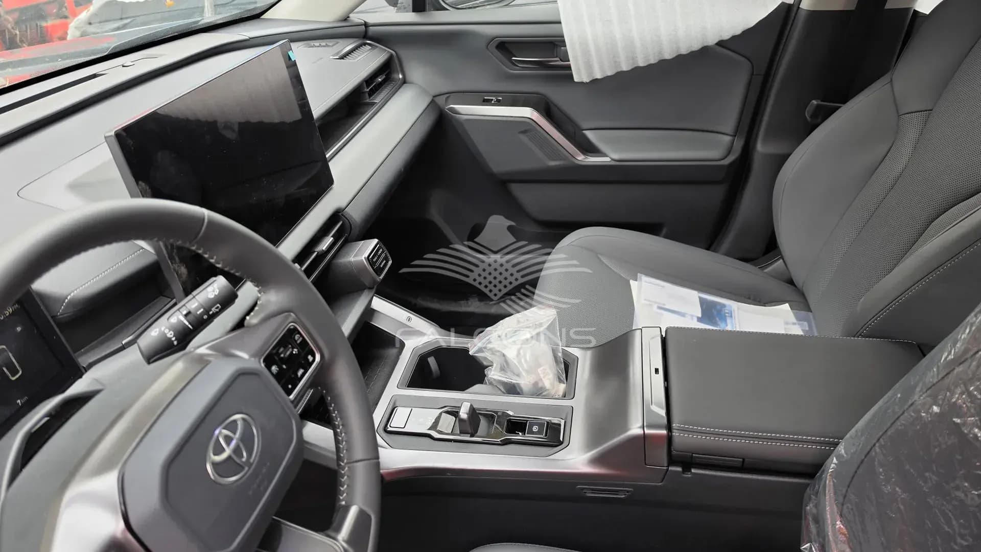 2.5L NEW HYBRID 4WD LUXURY AT - Image 11