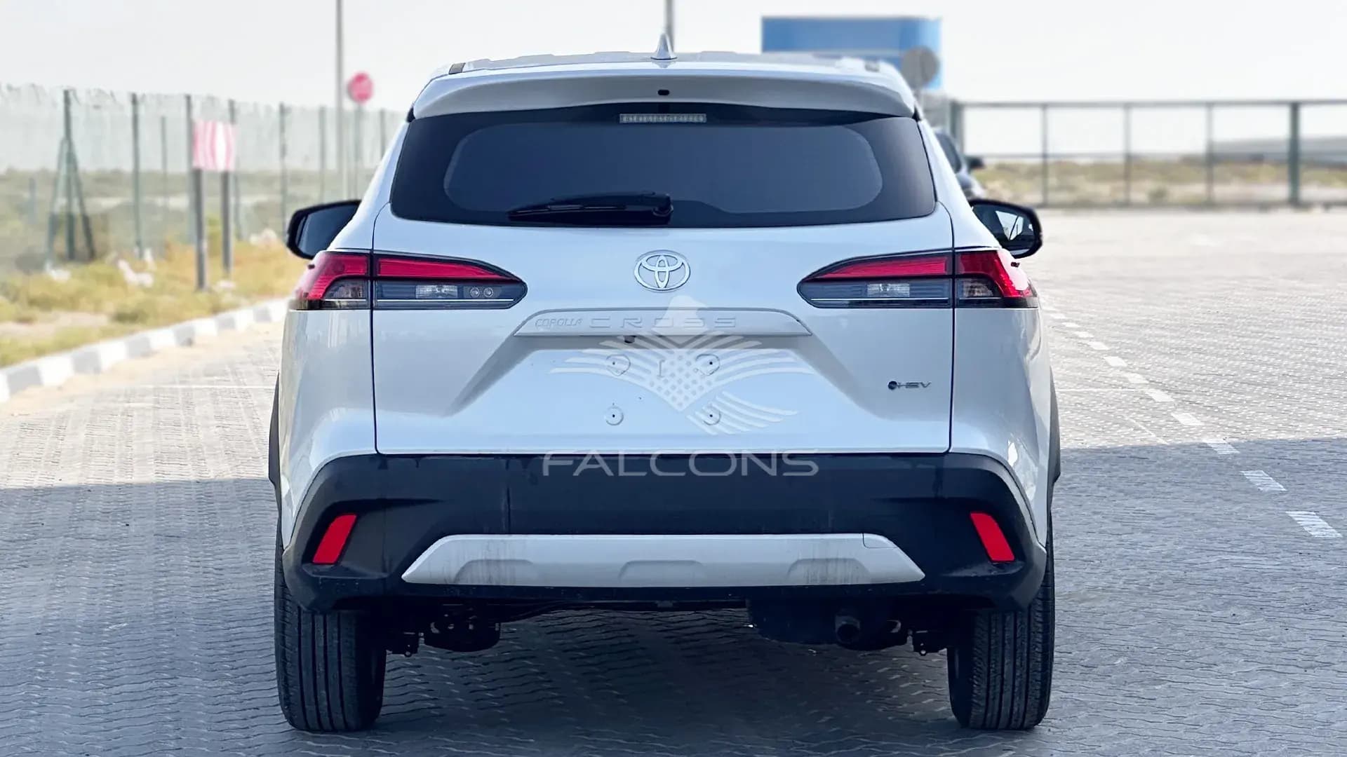2.0L Deluxe Hybrid AT - Image 3