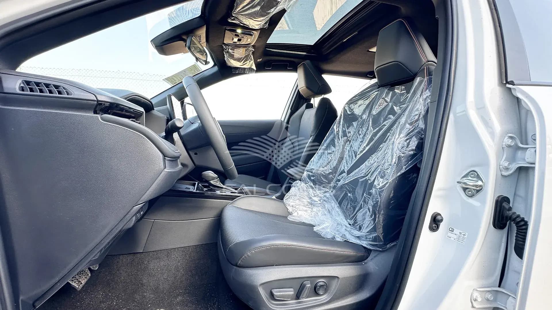 2.0L Deluxe Hybrid AT - Image 10