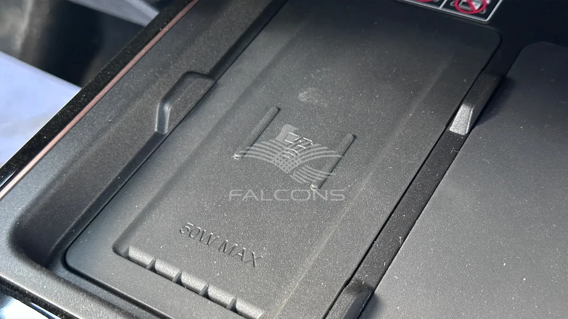 2.0L Deluxe Hybrid AT - Image 24