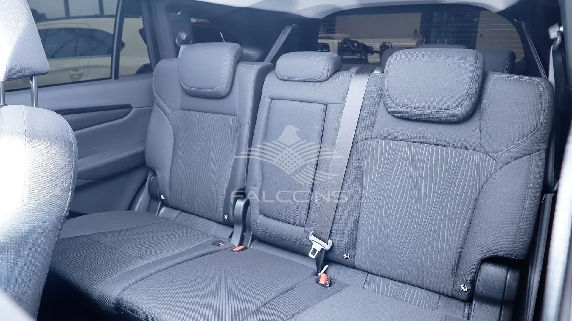 1.9L 4X4 AT RBD Full Option 7STR - Image 14
