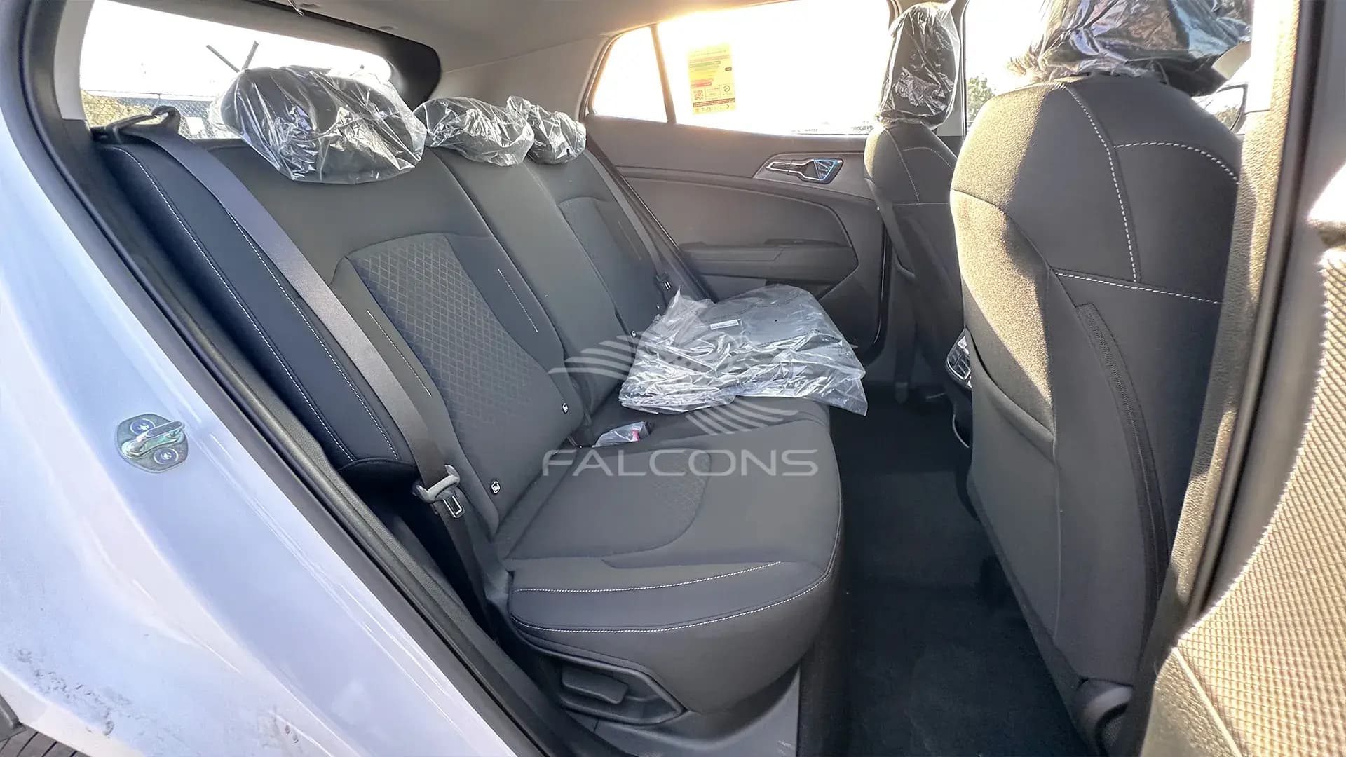 2.0L 4WD RVC AT - Image 13
