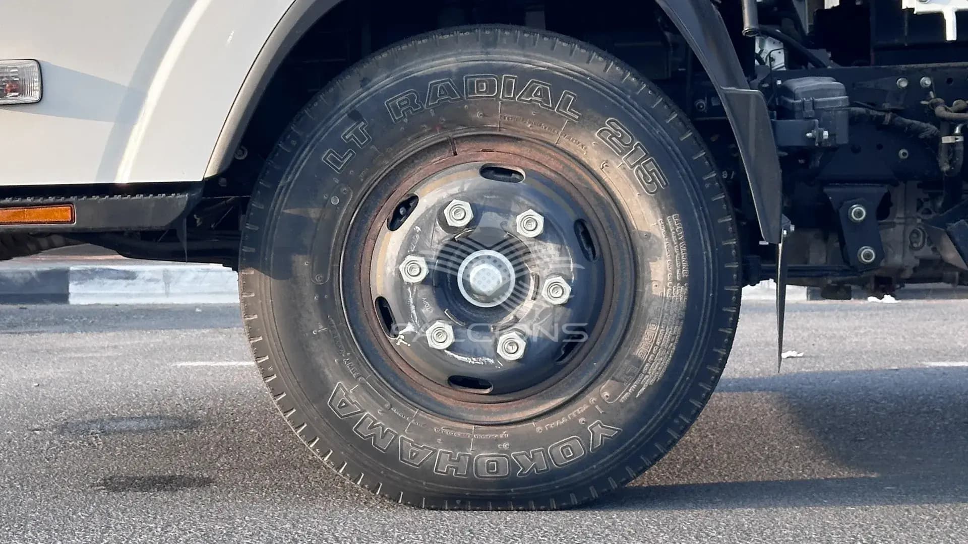 4570 cc (4.6L) 71 WOODEN CARGO MT - Image 11