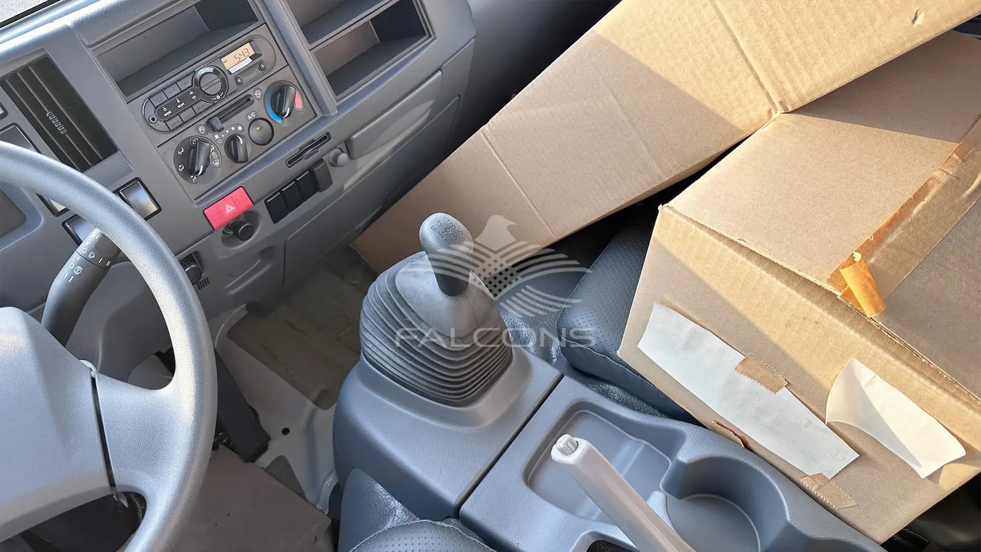 4570 cc (4.6L) 71 WOODEN CARGO MT - Image 16
